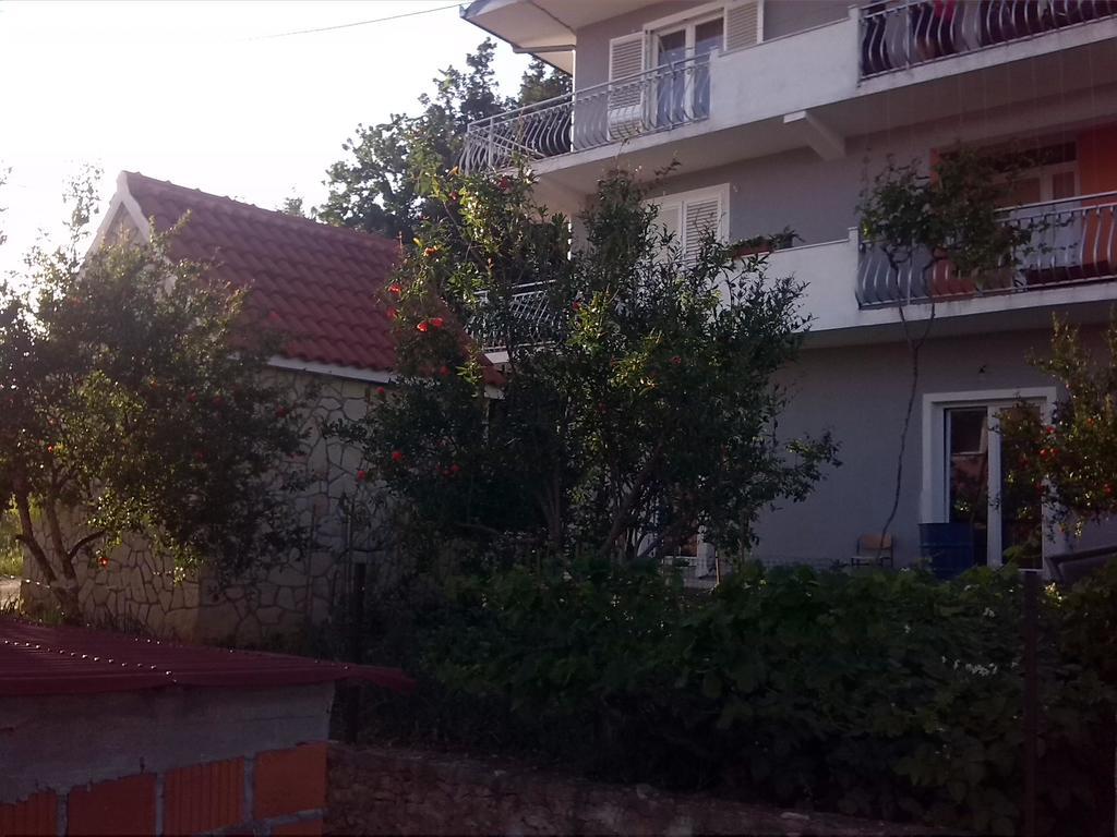 Apartments Mima Kaštela Esterno foto